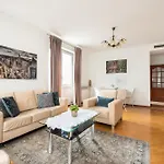 Wola Norblin Spacious Apartment