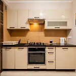 Toffee Apartment City Center