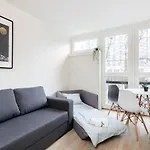 Toffee Apartment City Center