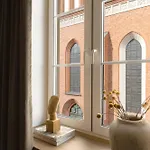 Movo Prestige Old Town Apartment
