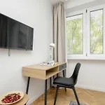 Cozy Apartment In Downtown Warsaw By Noclegi Renters