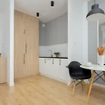 Wola Pet-Friendly Apartments With Ac Slawinska By Noclegi Renters