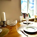 43M2 Apartament Saski- Blisko Starowki I Dworca Centralnego- Elektoralna 19A