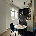 R1 Apartments