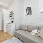Q2 Warsaw Apartments