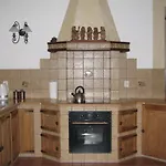 Cozy And Comfortable Guest House In The City