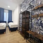 Helvetia Warsaw - Private Rooms In City Center And Old Town