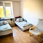 43M2 Apartament Saski- Blisko Starowki I Dworca Centralnego- Elektoralna 19A
