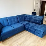 Central Apartment With Workspace