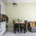 Prymasa Tysiaclecia 83A Separate Bedroom Free Garage By Perfect Apart 634