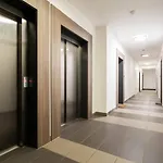 Vista Apartment Metro Plocka