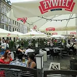 Urbannestgroup - Old Town -S9