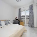 Bright Apartment With Parking And Remote Work In Warsaw Wola By Noclegi Renters