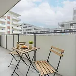 Bright Apartment With Parking And Remote Work In Warsaw Wola By Noclegi Renters