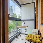 Premium Apartments With Free Parking Near Muzeum Powstania