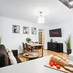 Lumina Apartment Opposite The Palace Of Culture And Science