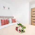 Lumina Apartment Opposite The Palace Of Culture And Science