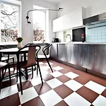 P&O Apartments Warecka III