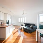 Bemowo Narwik Malachite Apartment