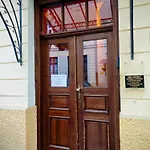 Best Price City Center H57 Nice Room