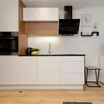 Studio Bruna Metro Pole Mokotowskie By Noclegi Renters