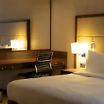 Doubletree By Hilton Hotel & Conference Centre Warsaw