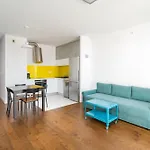 Metro Mlociny Stylish Apartment