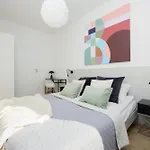 Family City Center Apartment By Renters Prestige