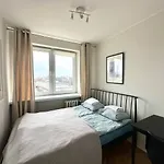 Ohmyhome - Platynowa