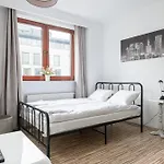 Rentplanet - Apartament Przy Moscie Lazienkowskim