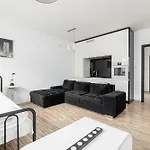 Rentplanet - Apartament Przy Moscie Lazienkowskim