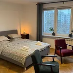 Sloneczne I Przytulne Mieszkanie Na Muranowie