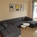 Duzy Przestronny Apartament Z Darmowym Parkingiem I Dwoma Balkonami