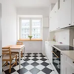 Krucza Heart Of Warsaw Apartment