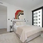 Luxury Apartments Towarowa Towers With Parking And Air Conditioning In Warsaw\'S Wola District By Renters Prestige