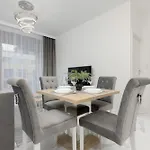 Warsaw Sarmacka Apartment With Gym, Sauna And Parking By Noclegi Renters