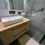 Airport Apartment Cybernetyki