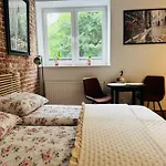 Apartament Nurska Nearby Ul Francuska I Stadion Narodowy Pge, National Stadium