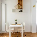 Chic Apartments - Cozy Studio - Central Location - Zurawia