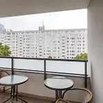 Chic Apartments - Modern And Cozy - Central Location - Pereca
