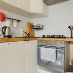 Kruczowskiego Apartment For 2