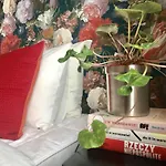 Przystanek Mdm Bed&Breakfast