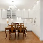 Apartment Warsaw Nowolipie by Renters