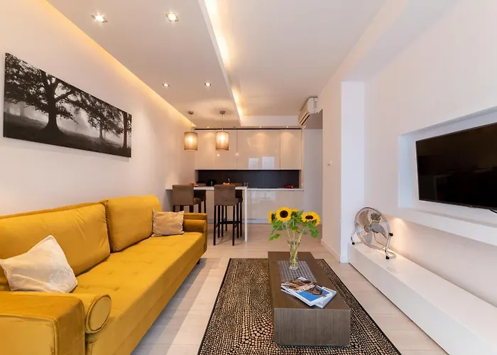 Platinum Towers E-Apartments