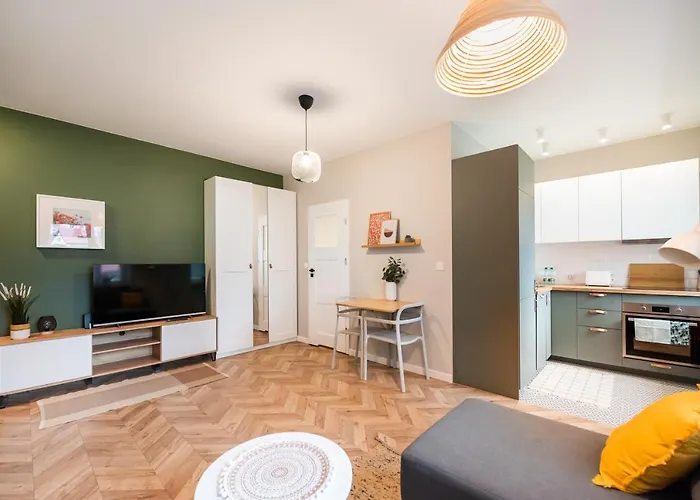 Metro Bemowo Emerald Apartment