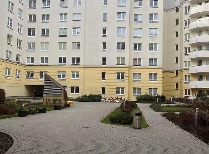 Klimatyzacja - Przy Centrum Onkologii Klinice Novum Dla Pary Badz 4 Osob