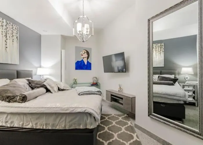 Loft Solec Residence