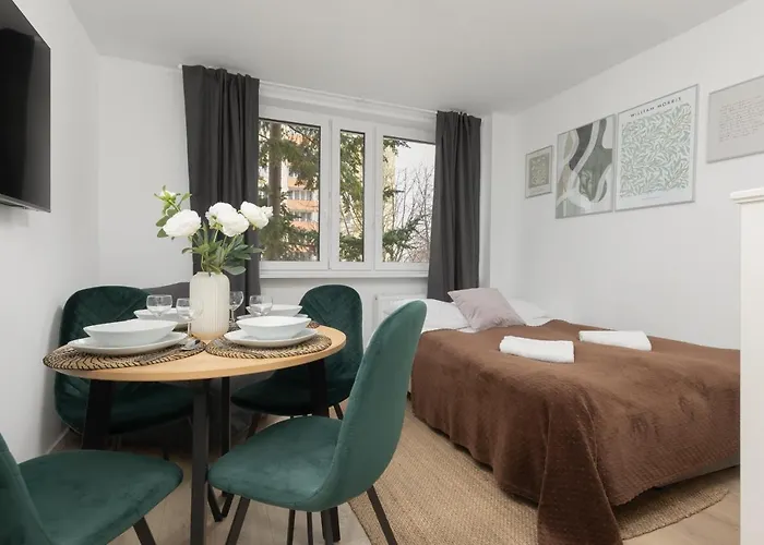 Metro Bemowo Apartment By Noclegi Renters
