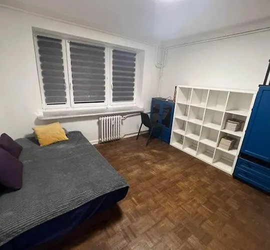 Warsaw Rooms