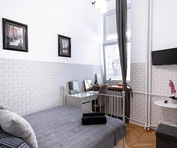 Clicktheflat Warsaw Philharmonic Apart Rooms